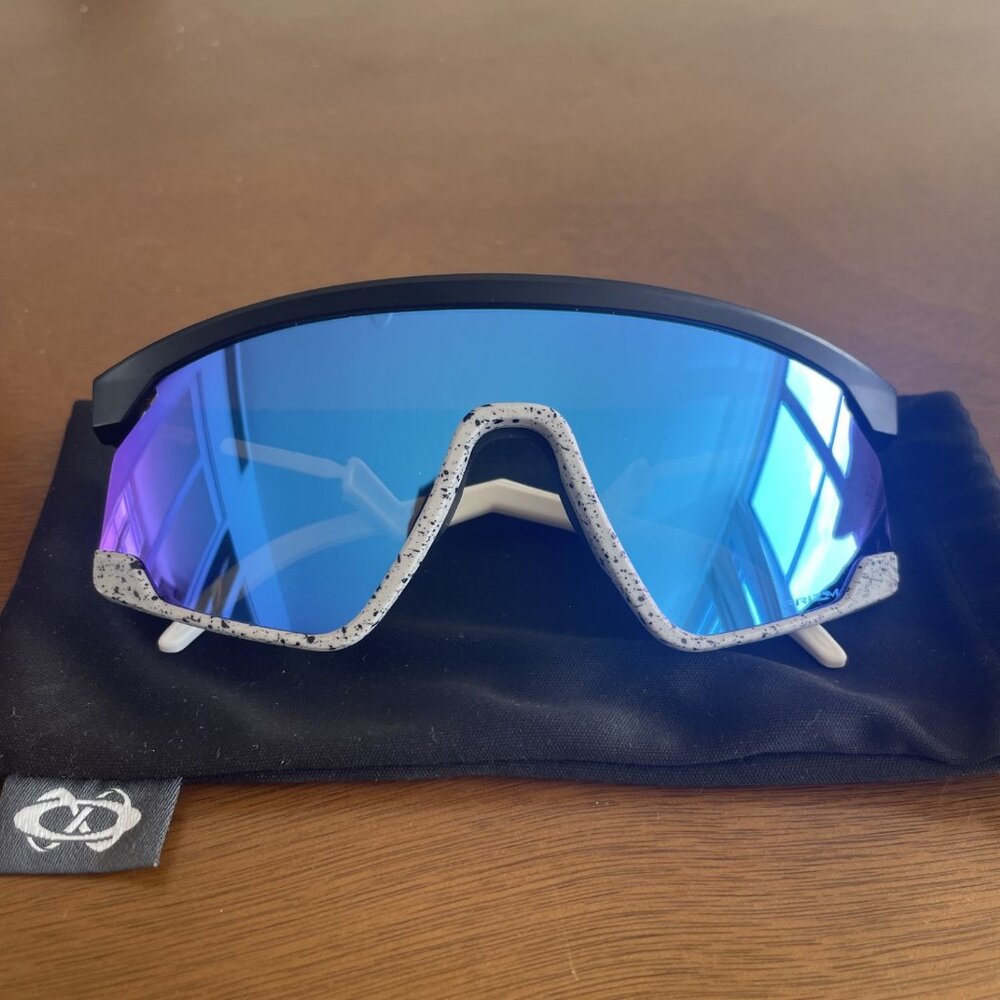 Oakley Bxtr 9280 Sunglasses, Brand new
